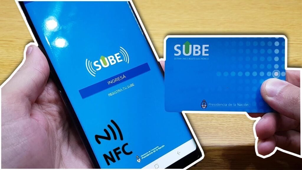 cargando una tarjeta sube con smartphone