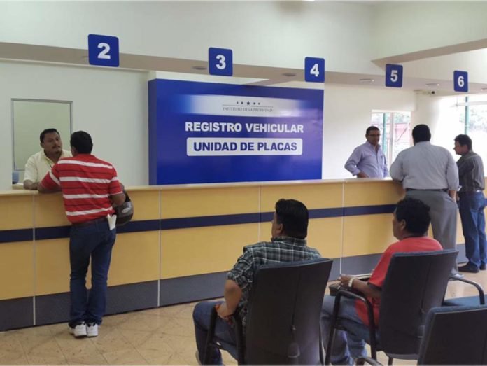 registro de vehiculos en oficina gubernamental